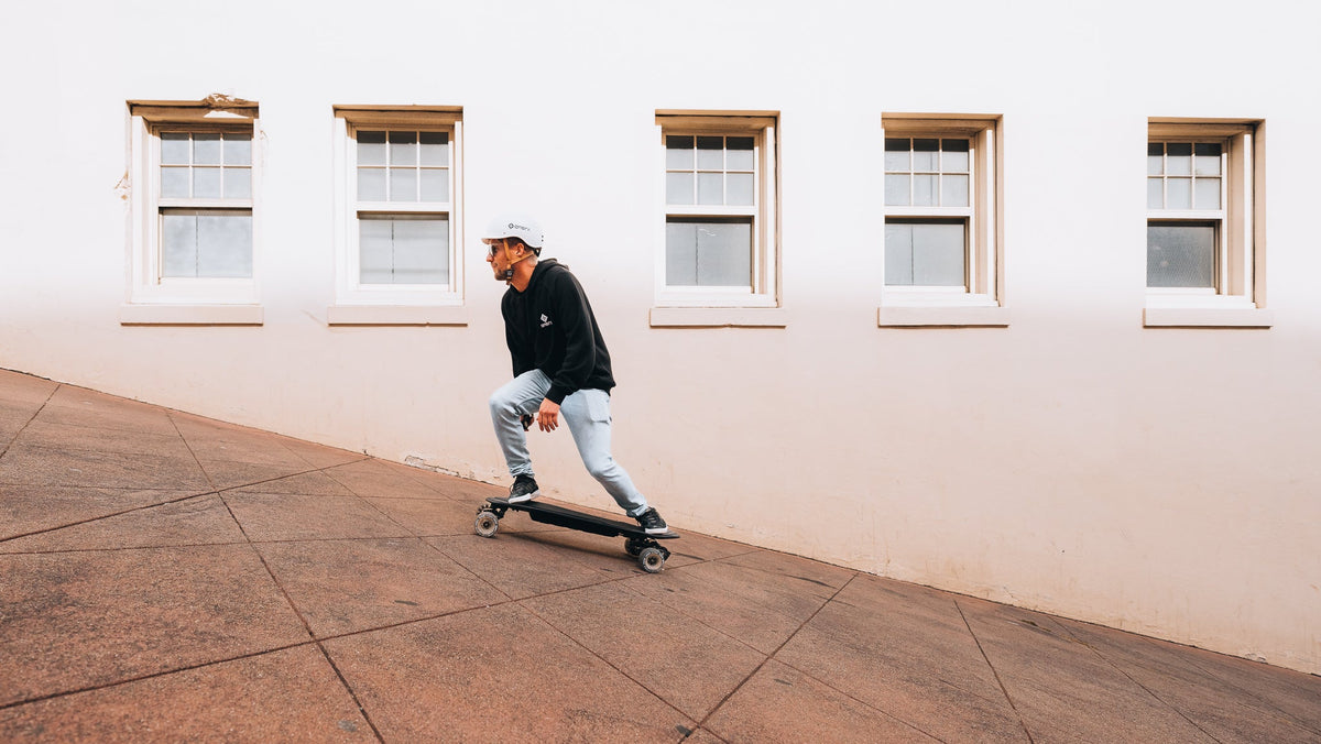 Patinetes eléctricos para cuestas: ONSRA VELAR y BLACK Carve 3 PRO dominan las subidas