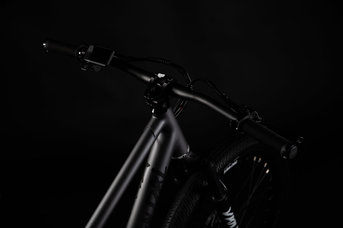 ONSRA VANDAL electric bike handlebar in the dark