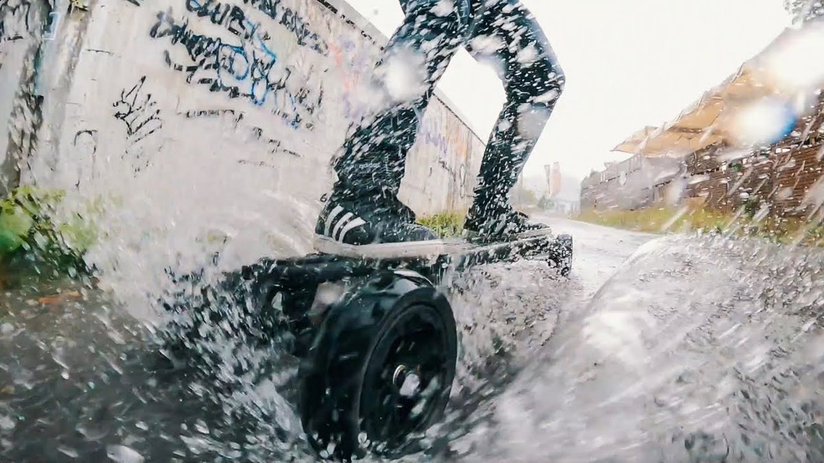 Los patinetes eléctricos más resistentes al agua en 2025 – pruebas reales y resultados reales