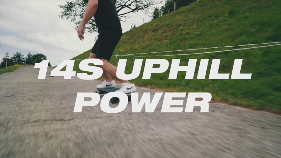 Načíst video: ONSRA ZENO climbing a hill – 14S uphill power