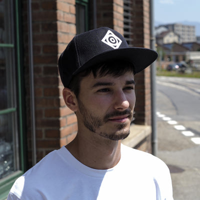 Casquette Snapback avec logo